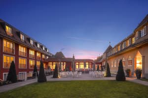 thumbnail: Exterior