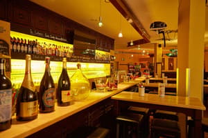 thumbnail: Restaurant