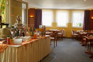 thumbnail: Breakfast area