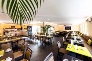 thumbnail: Breakfast area
