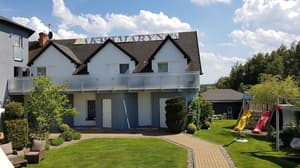 thumbnail: Front of property