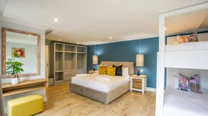 thumbnail: Room