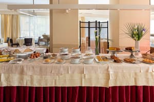 thumbnail: Breakfast area