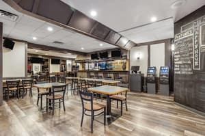 thumbnail: Bar (on property)