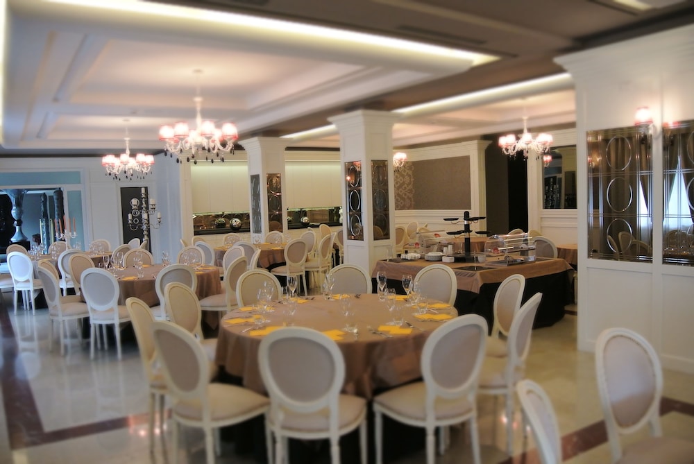 Restaurant-cafeteria