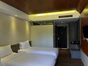 thumbnail: Room