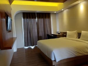 thumbnail: Room