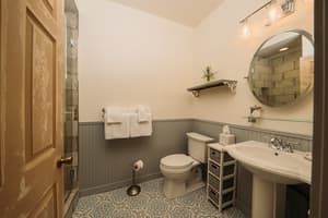 thumbnail: Bathroom