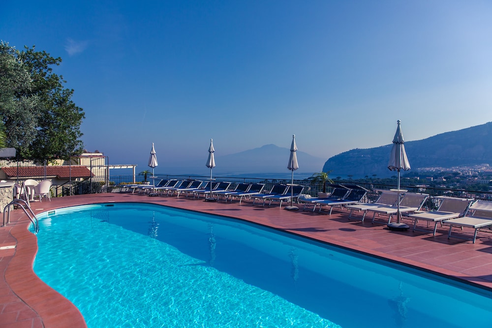 Rooftop pool