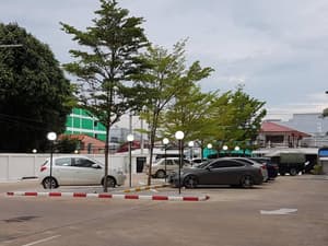 thumbnail: Parking