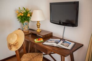 thumbnail: Interior detail