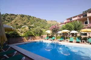thumbnail: Outdoor pool