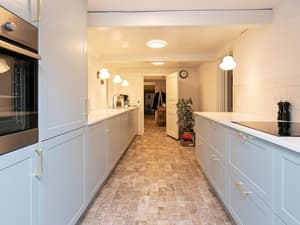 thumbnail: Interior