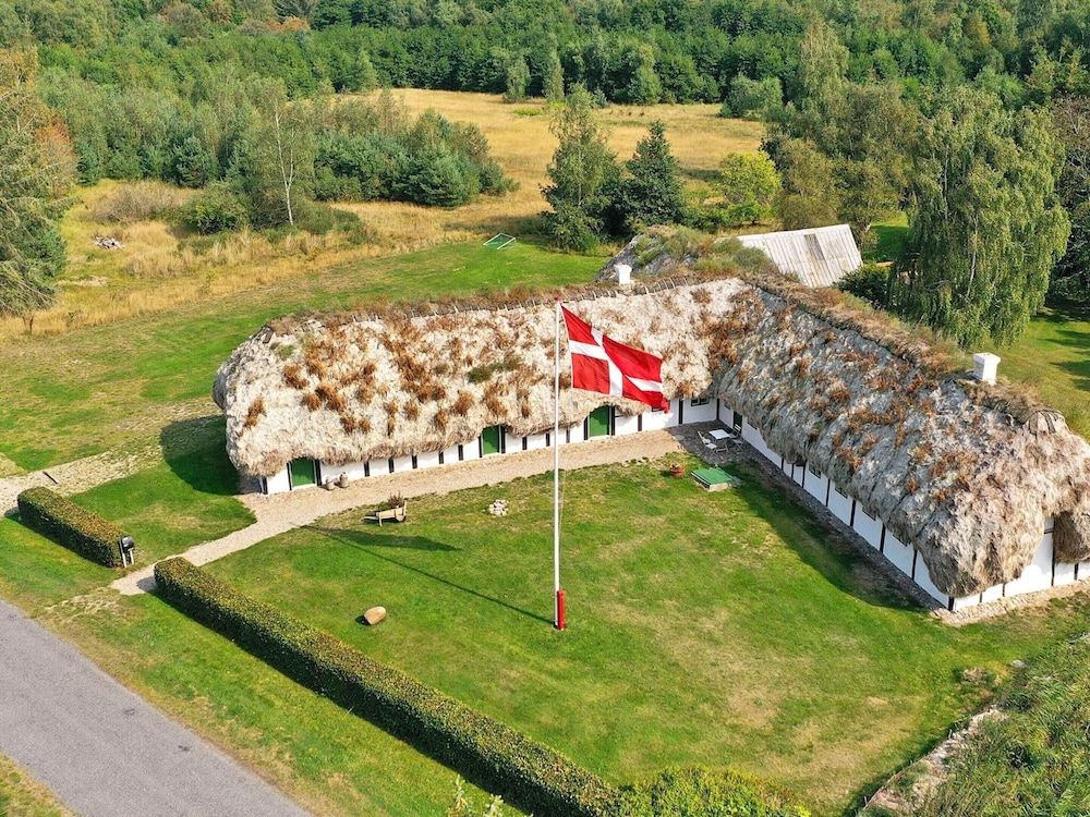 Primary image