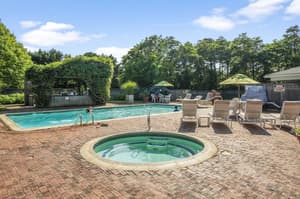 thumbnail: Outdoor pool