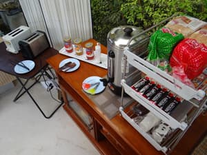 thumbnail: Breakfast area