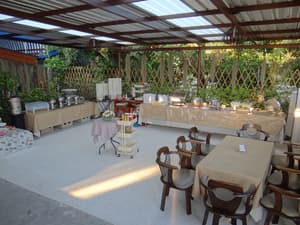 thumbnail: Breakfast area