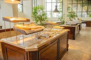 thumbnail: Breakfast buffet