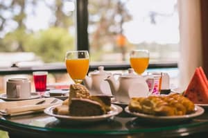 thumbnail: Breakfast area