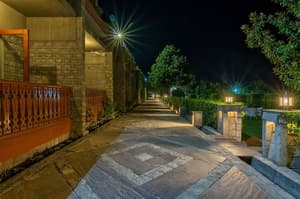 thumbnail: Exterior