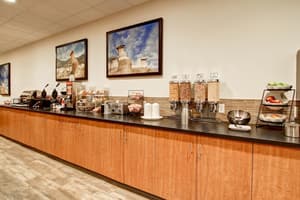 thumbnail: Breakfast area