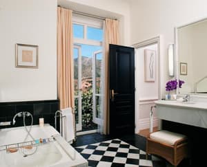 thumbnail: General view