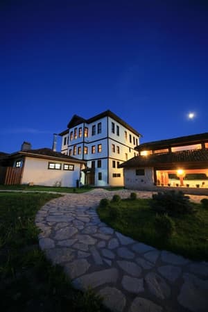 thumbnail: Exterior