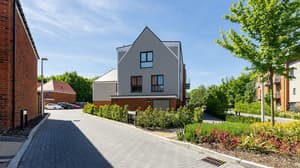 thumbnail: Exterior