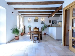 thumbnail: In-room dining