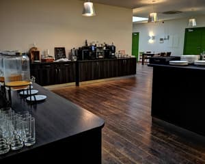 thumbnail: Breakfast area