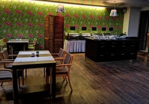 thumbnail: Breakfast area
