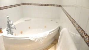 thumbnail: Jetted tub