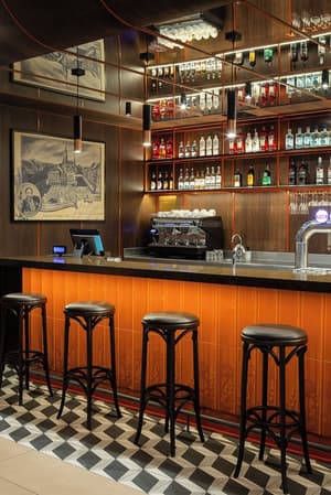 thumbnail: Restaurant