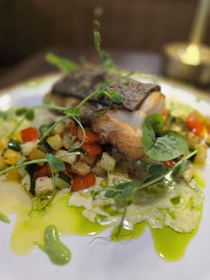 thumbnail: Restaurant