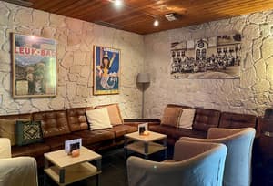 thumbnail: Bar (on property)