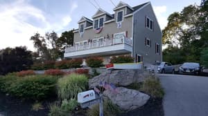 thumbnail: Exterior