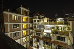 thumbnail: Front of property