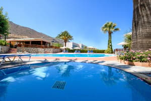 thumbnail: Pool