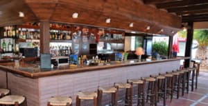 thumbnail: Poolside bar