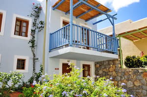 thumbnail: Exterior