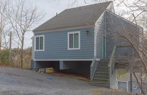 thumbnail: Exterior