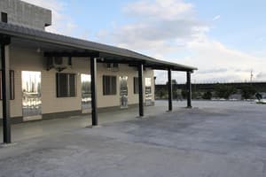 thumbnail: Exterior