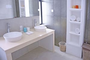 thumbnail: Interior