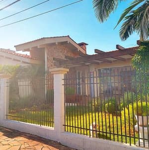 thumbnail: Front of property