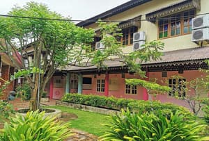 thumbnail: Exterior