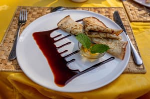 thumbnail: Restaurant