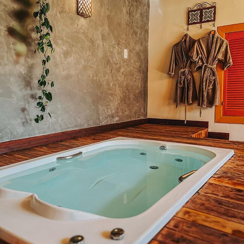 Private spa tub