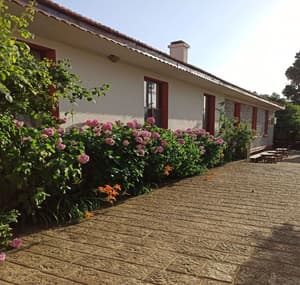thumbnail: Front of property