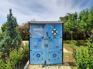 thumbnail: Garden