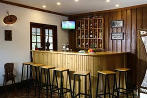 thumbnail: Bar (on property)